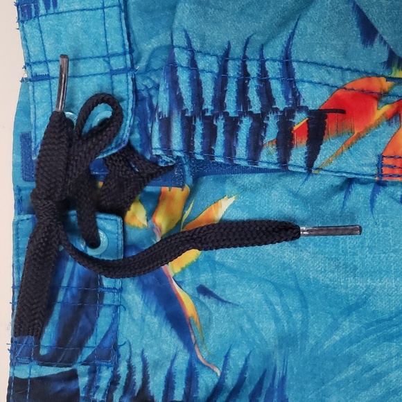 Speedo Knee Length Boardshort Blue Tropical Printed Size S - Picture 3 of 9